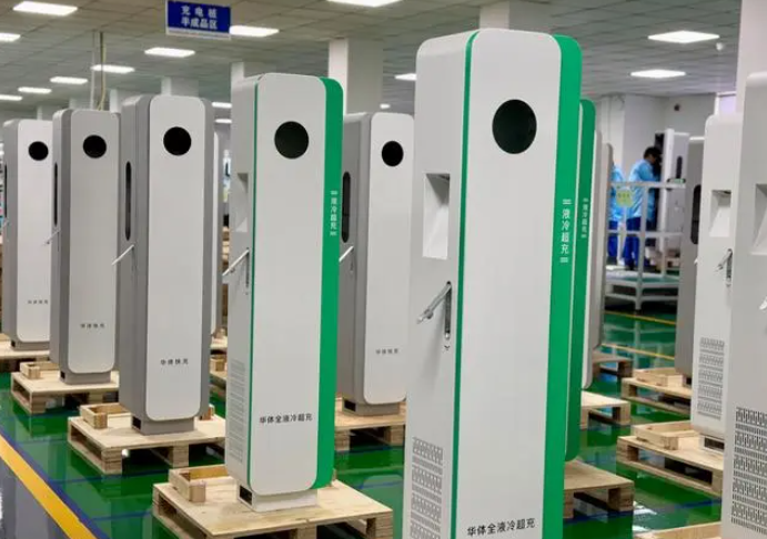 成都企业携手华为推出“超级充电桩”，最快充电速度可达“1秒1公里”