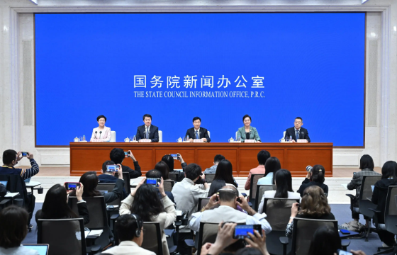 事关公路充电桩、货车司机服务等，权威发布！